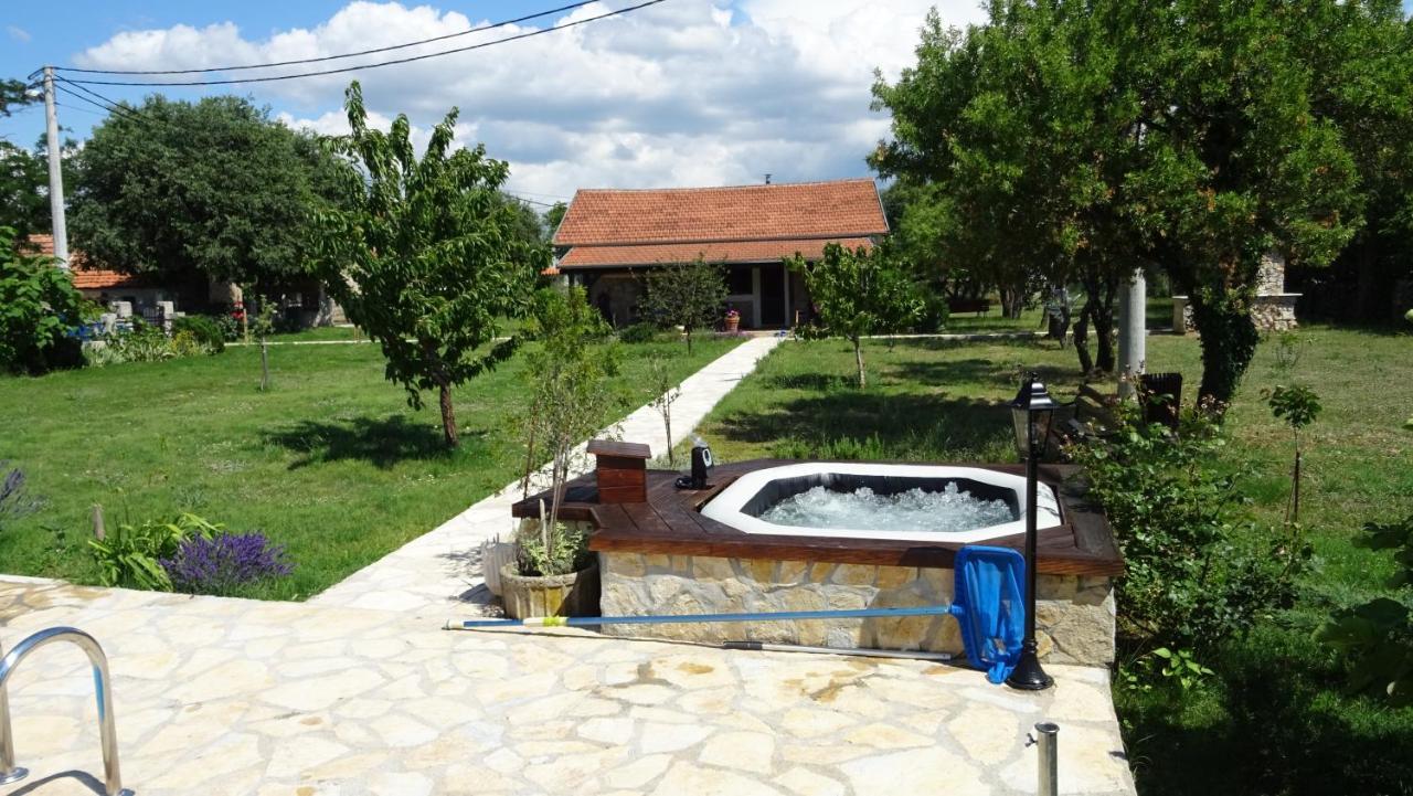 Villa Stone Medal Drniš Esterno foto